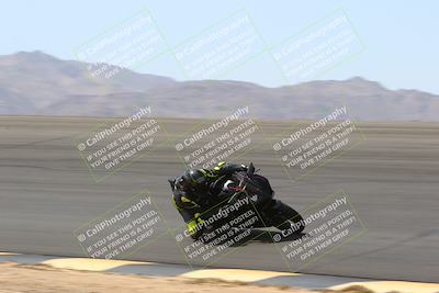 media/Apr-10-2022-SoCal Trackdays (Sun) [[f104b12566]]/Bowl (11am)/